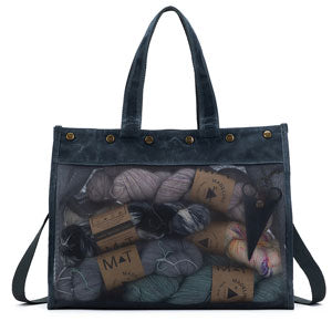 Della Q - Maker's Mesh Tote with Oh Snap accessory bag and Scissor pocket.